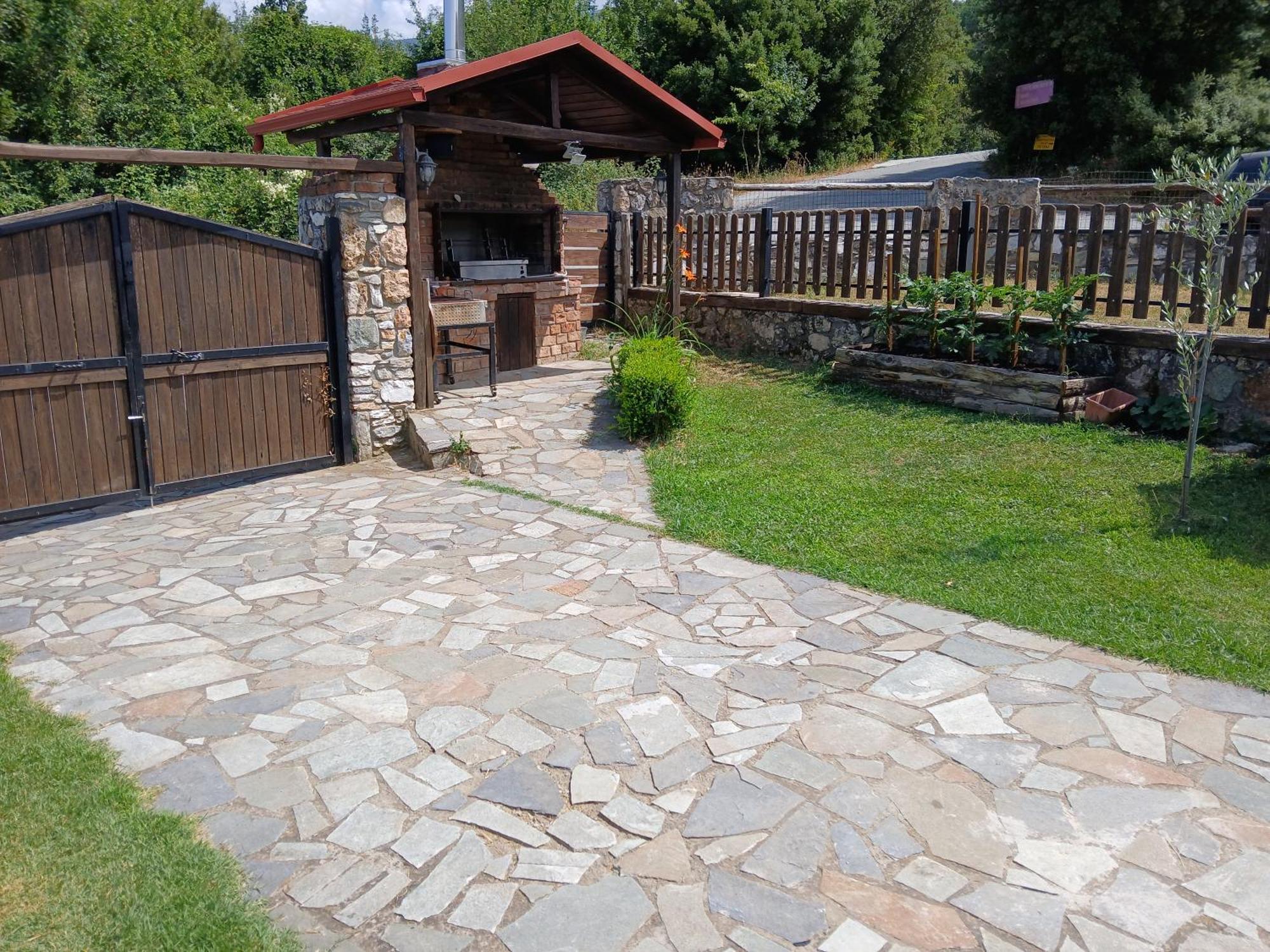 Artemis' Stone House Holiday home *