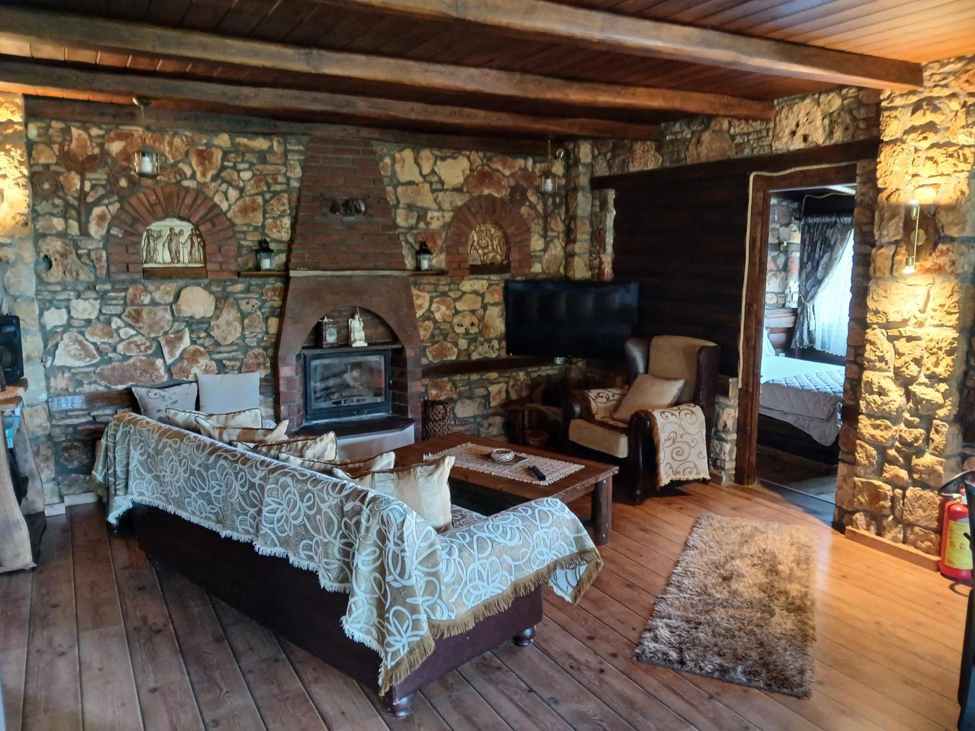 Holiday home Artemis' Stone House Petra (Pieria)